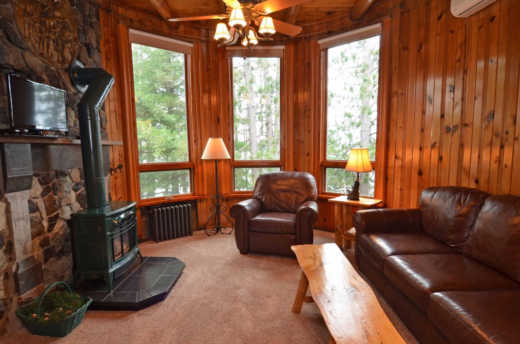 Wisconsin Guest Lodge Rooms & Suites | Northwoods Lodge | Garmisch USA ...