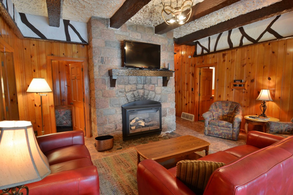 Cabin Rentals & Guest Rooms